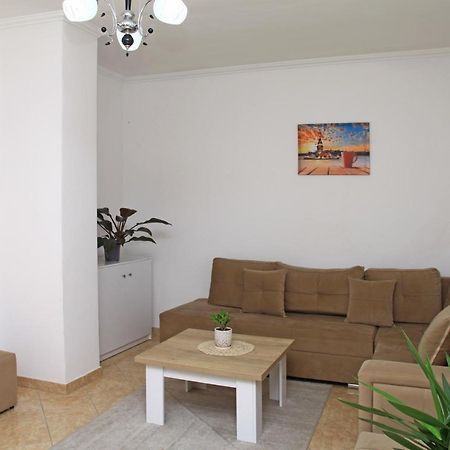 Beautiful Apartment At Port Side! Durres Bagian luar foto