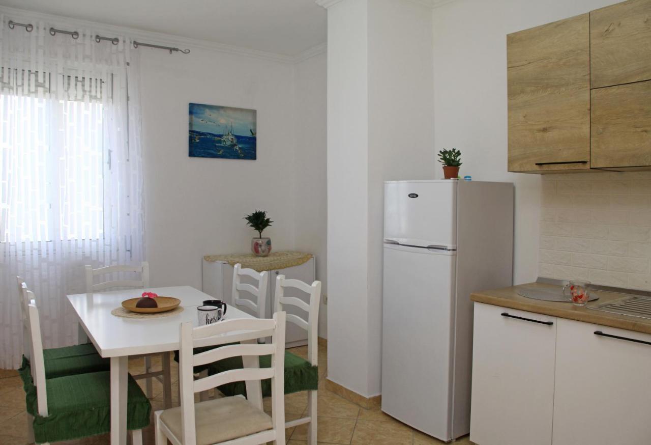 Beautiful Apartment At Port Side! Durres Bagian luar foto